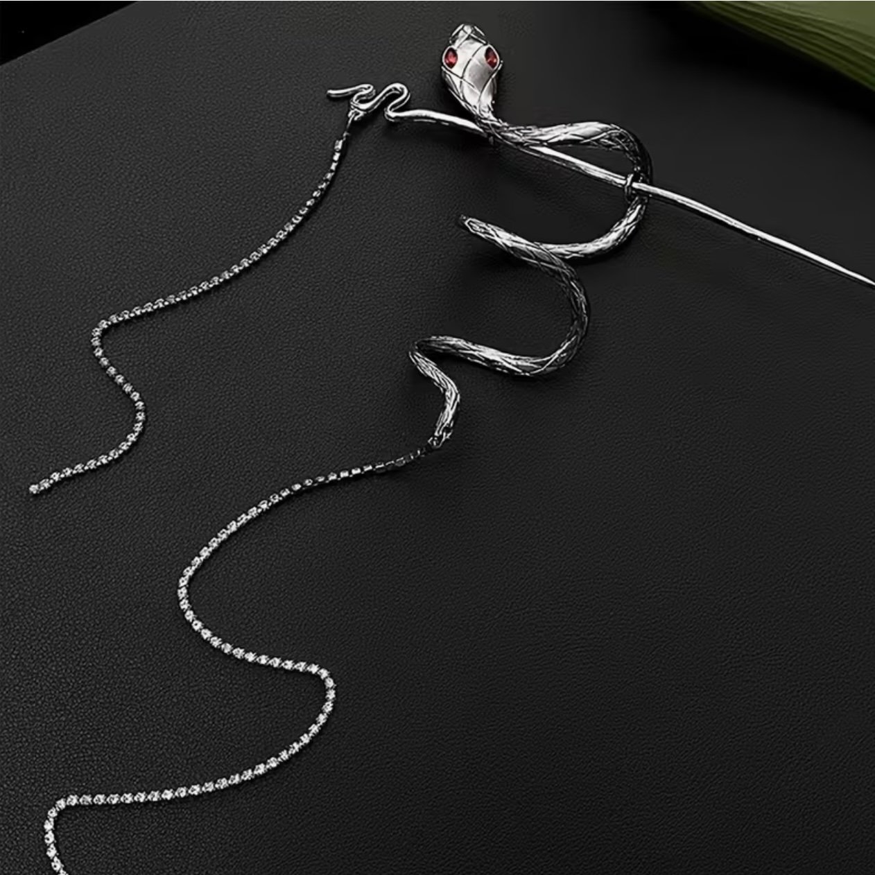 Venom Veil Snake Hair Set ( Pin + Barrette ) - Image 4