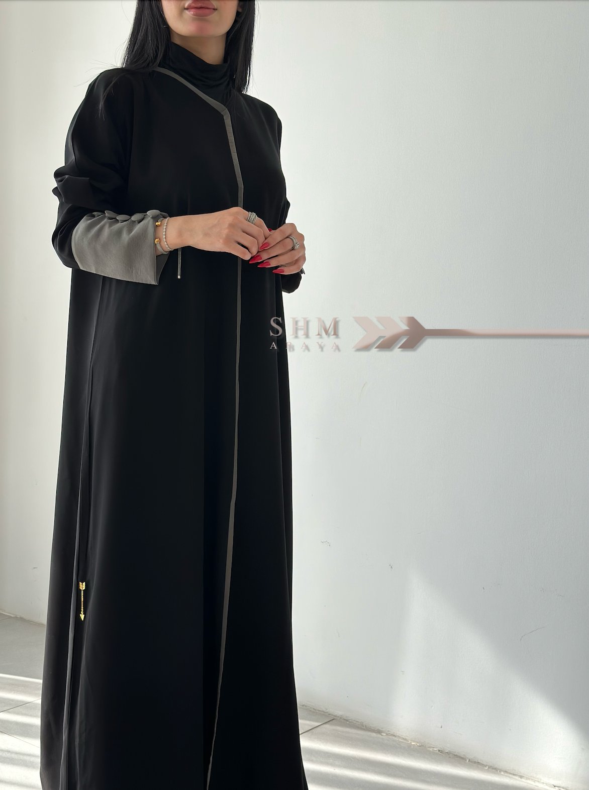101# عباية بأزرار زيتي - صورة 1