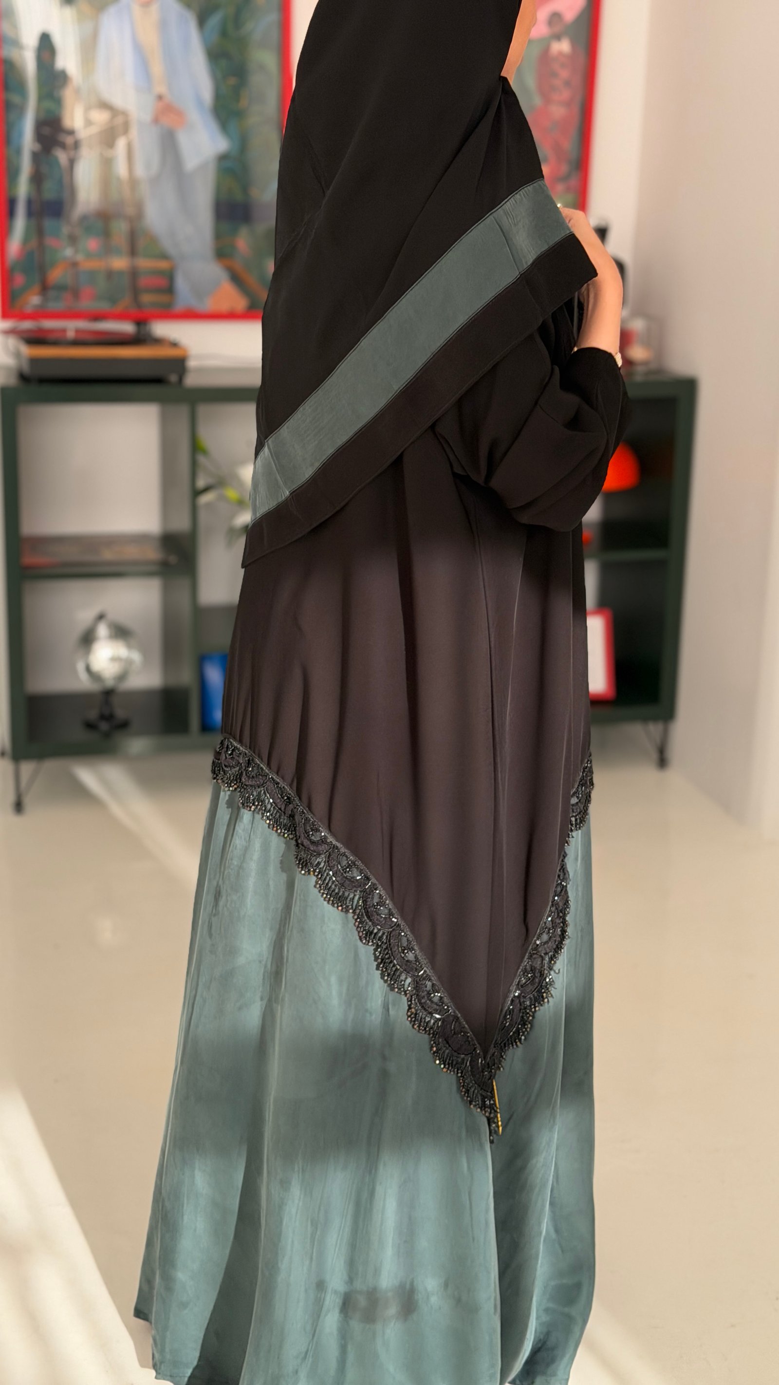 807# عباية مع حرير مغسول اخضر - صورة 3