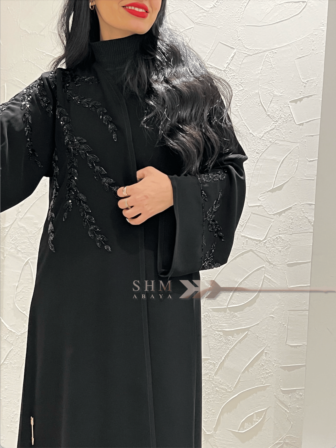 عباية تطريز على الكتف - صورة 1
