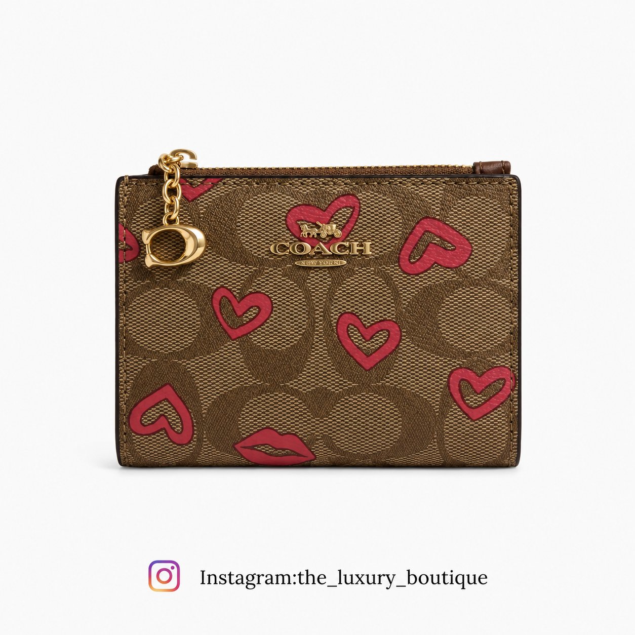 Coach bifold wallet with heart pattern - Image 1
