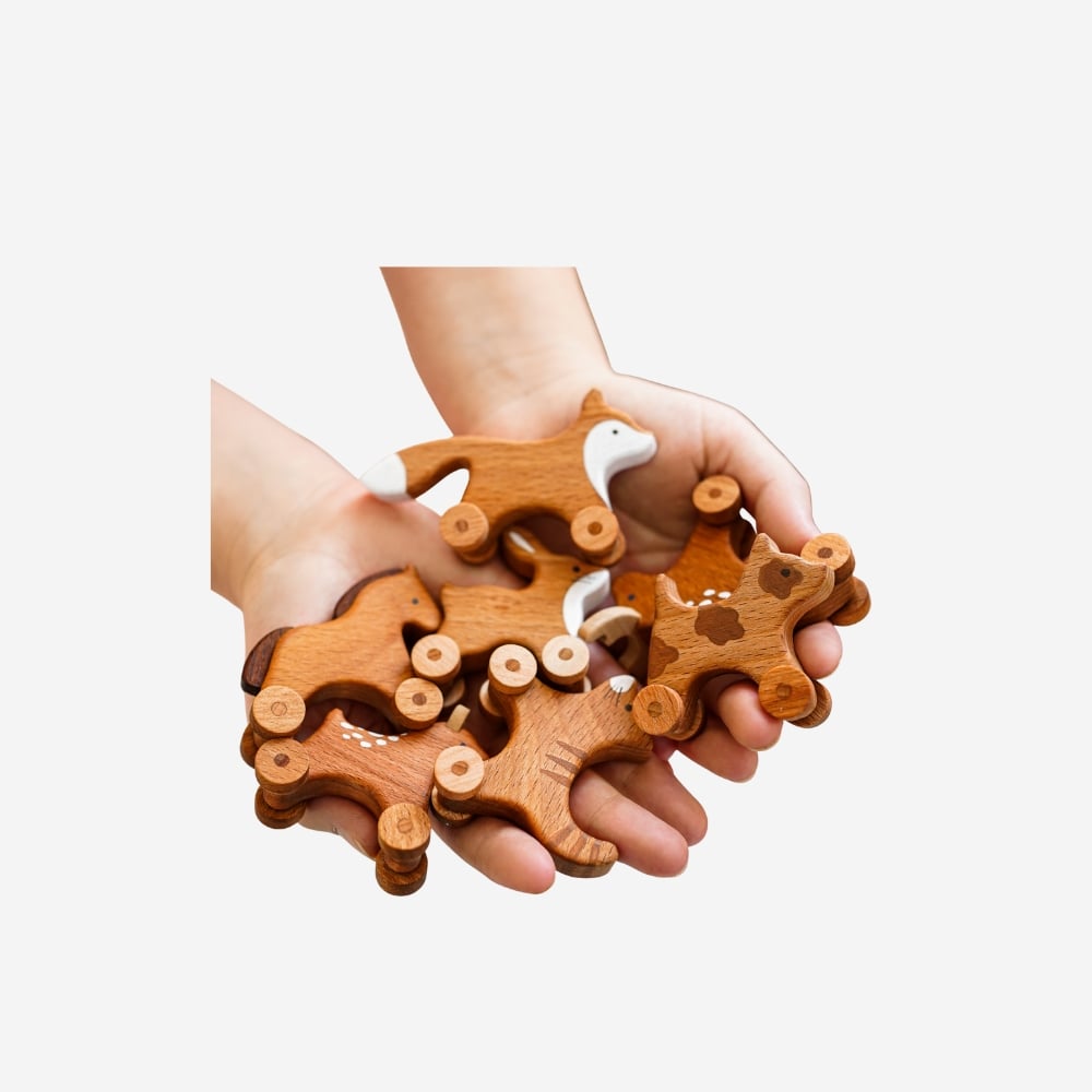 A wooden masterpiece and toy in the shape of animals - Image 3