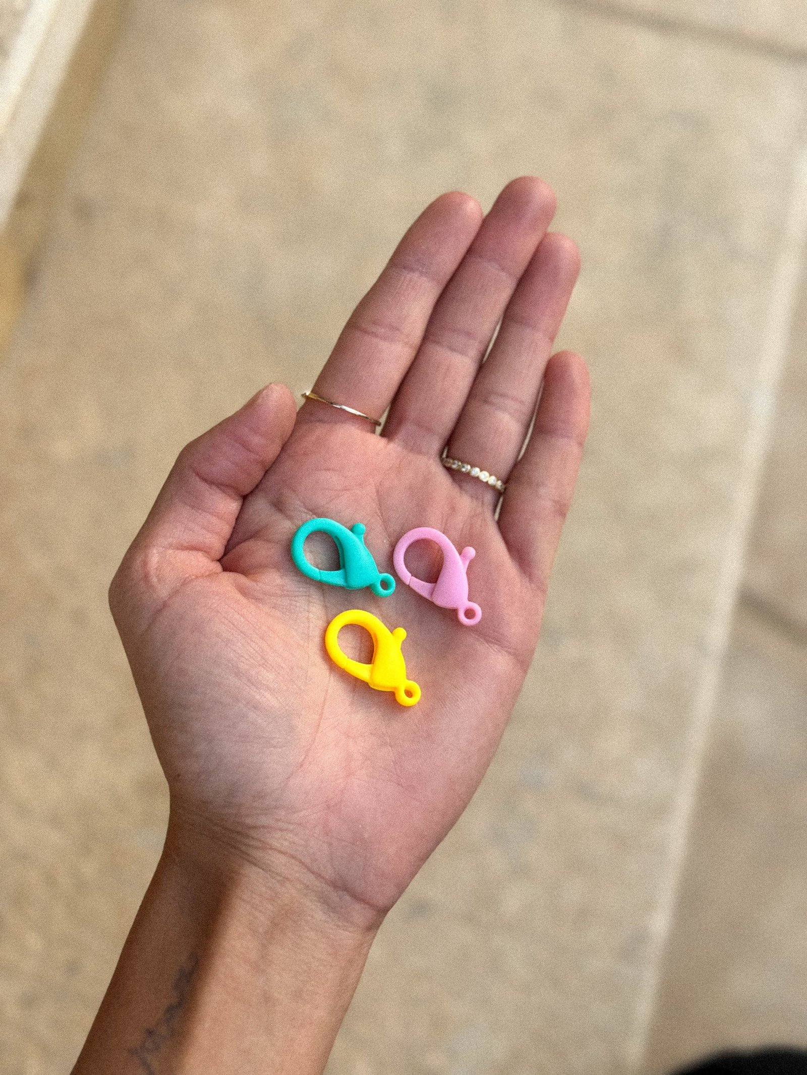 Colorful hook - Image 2