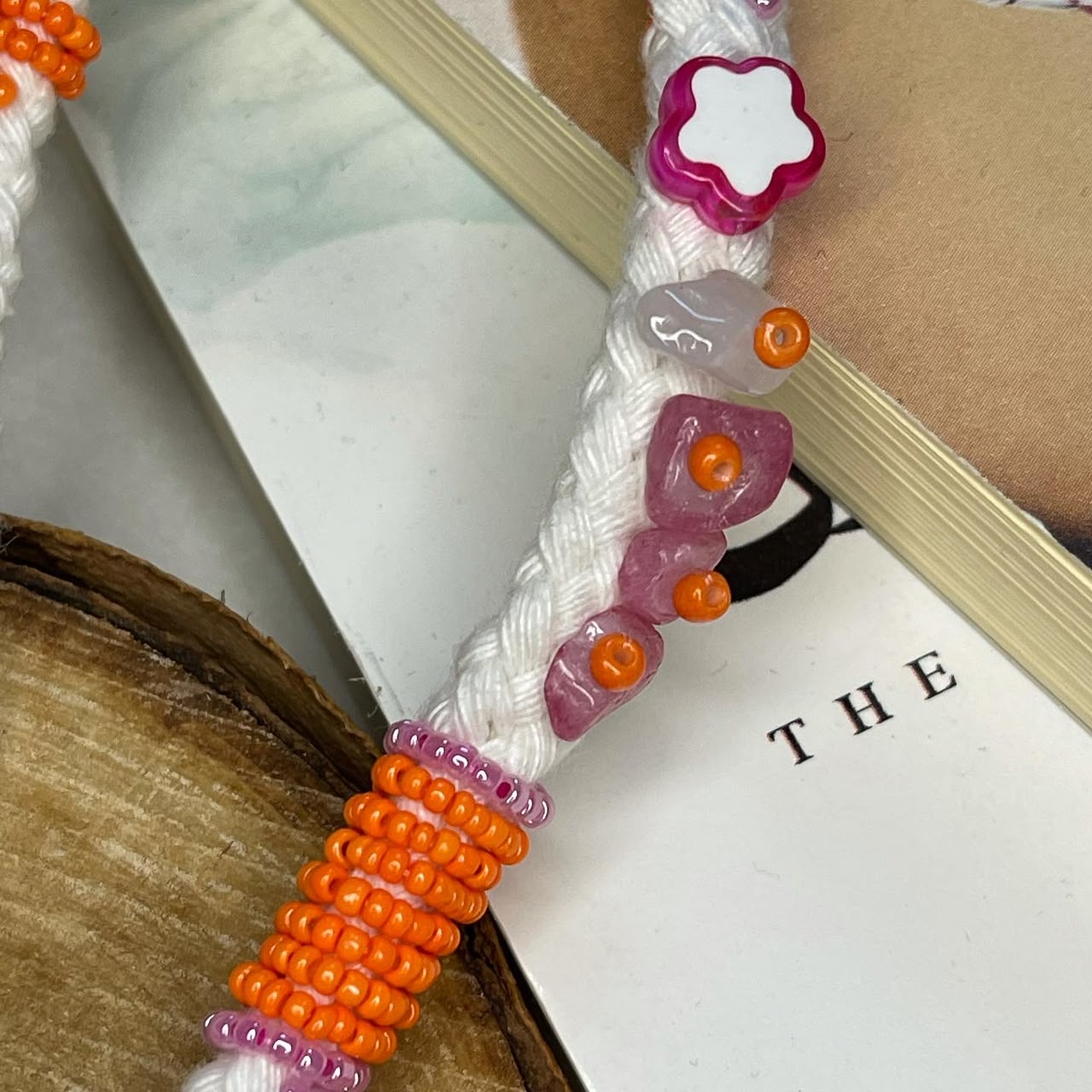 تعليقة جوّال أو ميدالية مفاتيح باللون ورنج ووردي 🧡💗 - صورة 4