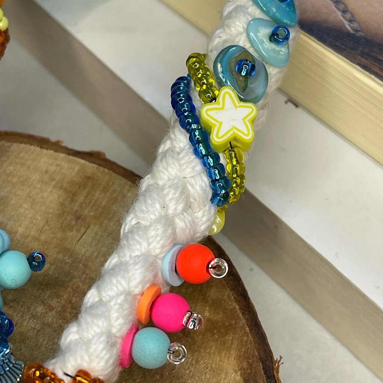 تعليقة جوّال أو ميدالية مفاتيح الوان صيفيه 💜💚💛❤️💙🧡 - صورة 7