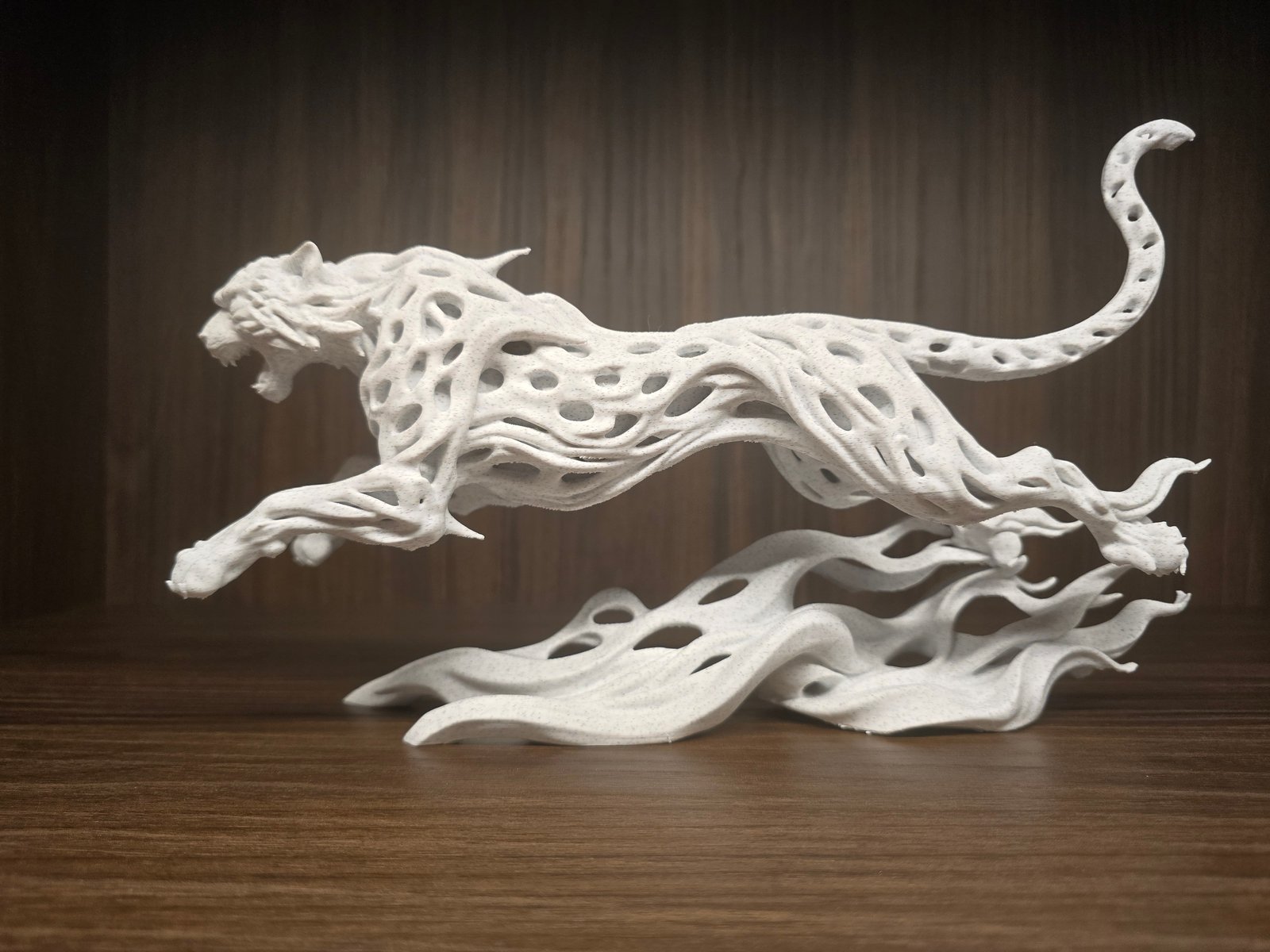 قطعة ديكوربتصميم فهد - صورة 4