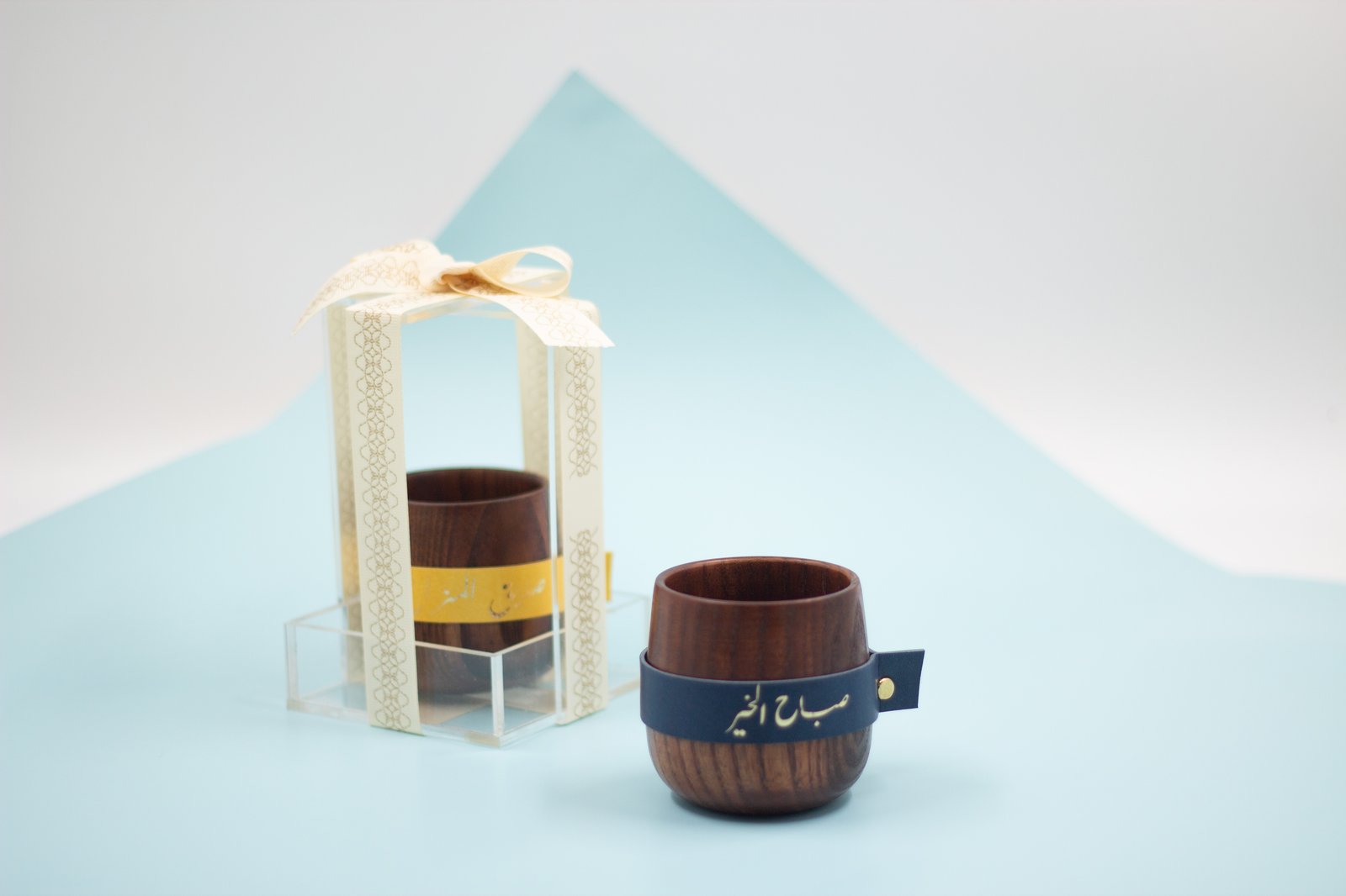 عبير  مع كوب - Image 2