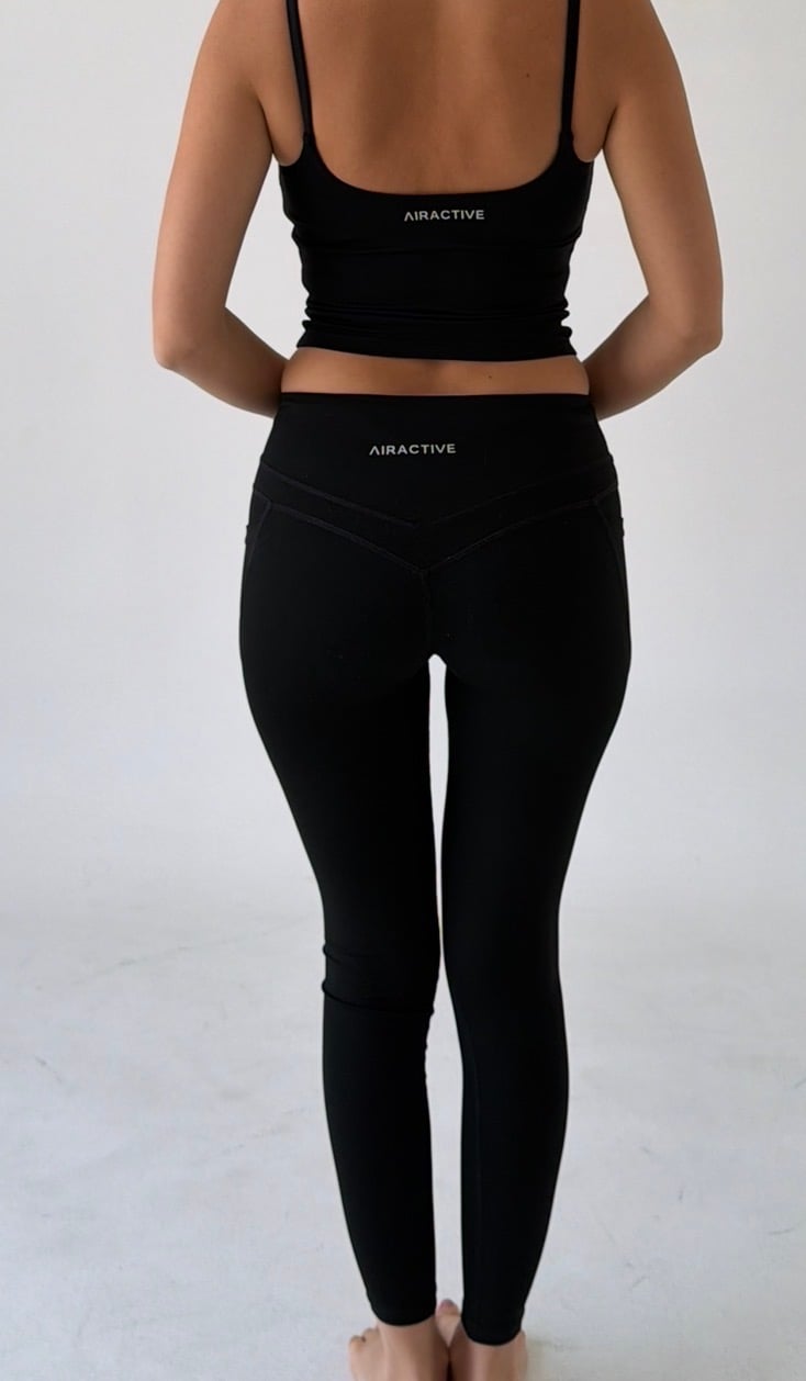 High-Waisted Leggings - Black - Image 3