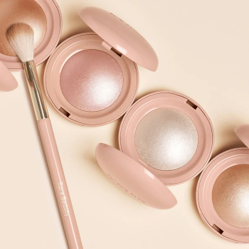 Rare Beauty by Selena Gomez Positive Light Silky  Touch Highlighter shade : Exhilarate - champagne gold - Image 9