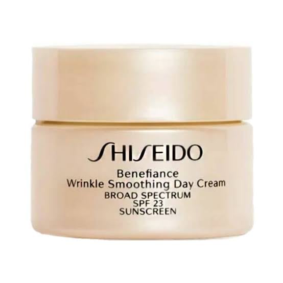 Benefiance Wrinkle Smoothing Day Cream SPF 23 Mini - 30ml - Image 1