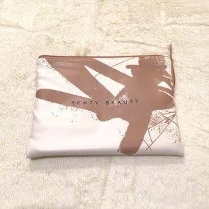 Fenty beauty cosmatics bag - صورة 3