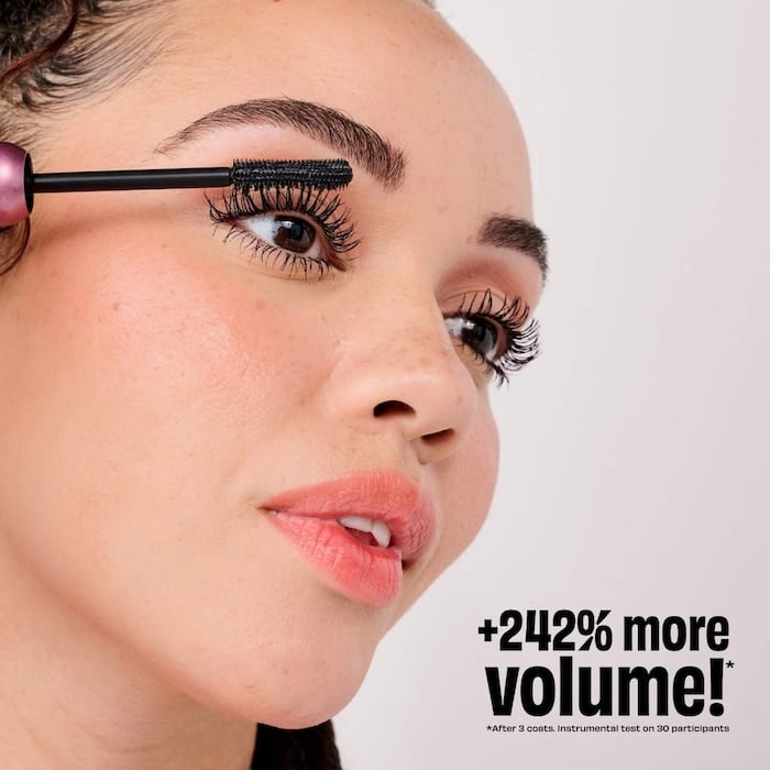 Benefit Cosmetics  BADgal Bounce Volumizing Mascara - Image 3