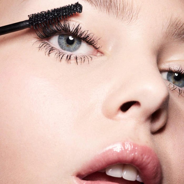Fenty Beauty by Rihanna Mini Hella Thicc Volumizing Mascara - Image 3