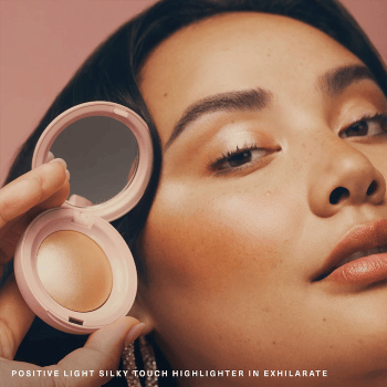 Rare Beauty by Selena Gomez Positive Light Silky  Touch Highlighter shade : Exhilarate - champagne gold - Image 6