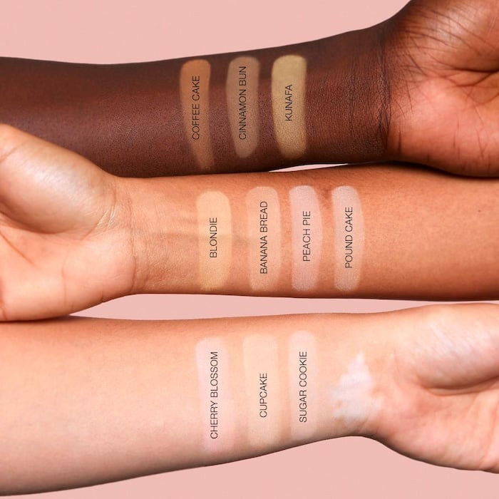 HUDA BEAUTY Easy Bake Loose Baking & Setting Powder - Image 4