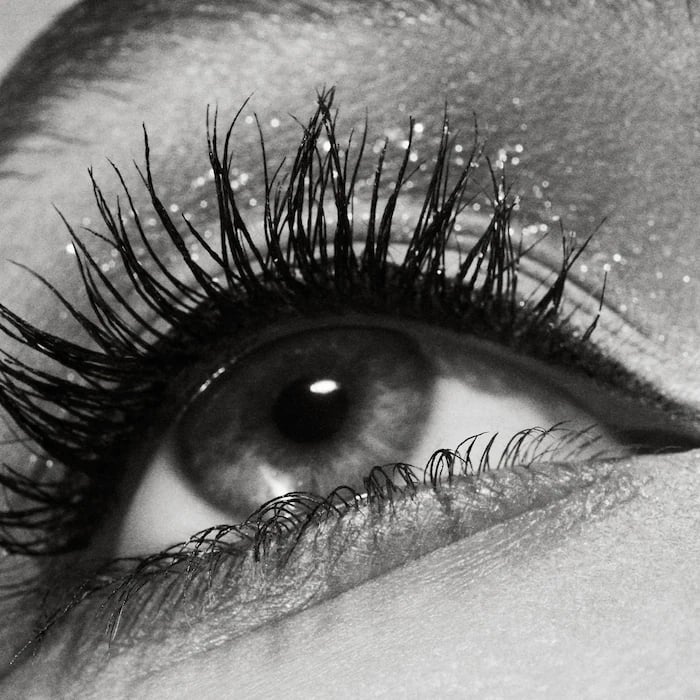 Fenty Beauty by Rihanna Full Frontal Volume, Lift & Curl Mascara - Image 4