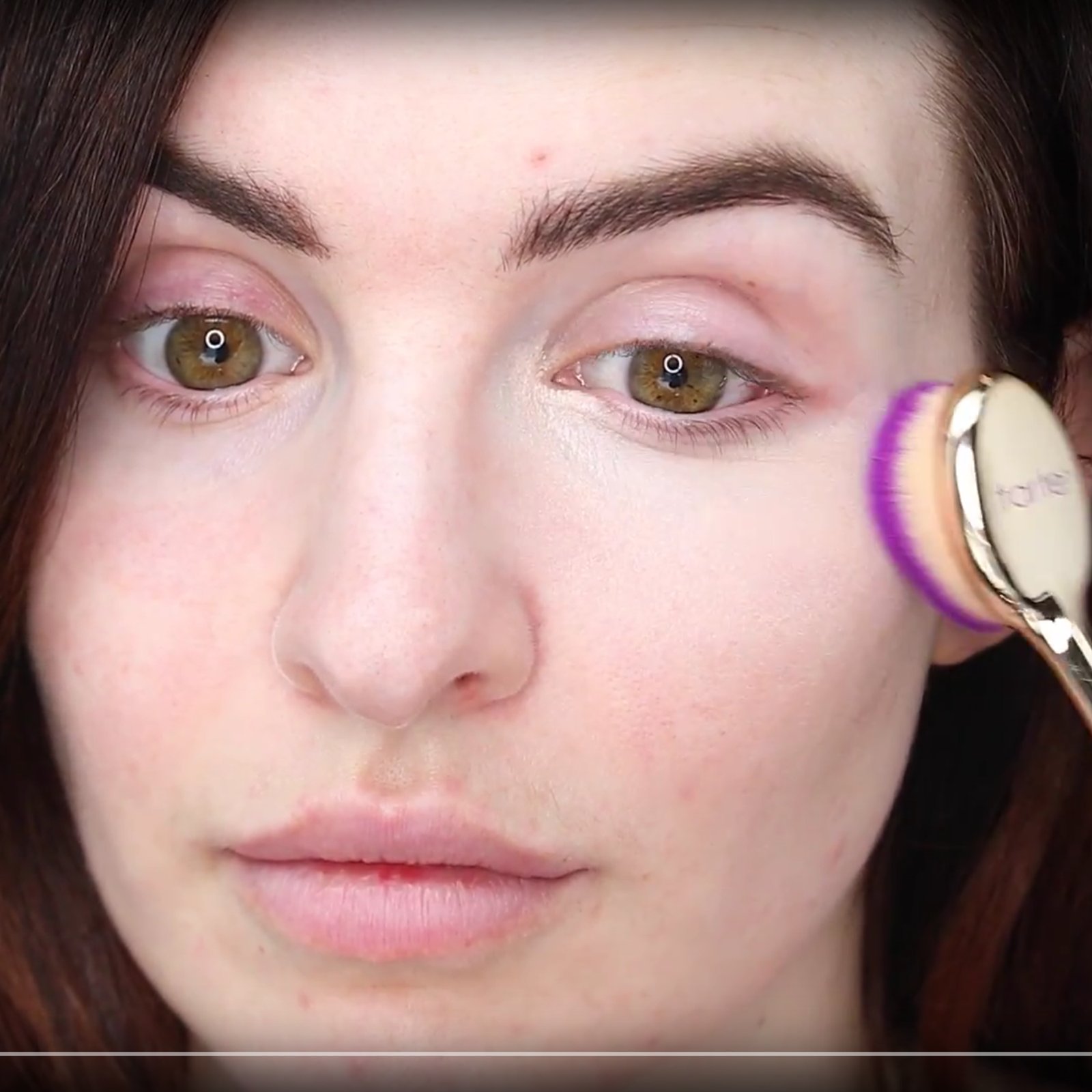 Tarte creaseless concealer brush - صورة 4