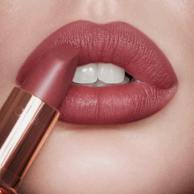 Charlotte Tilbury Charlotte Tilbury Matte Revolution Lipstick Pillow Talk  medium - Image 2