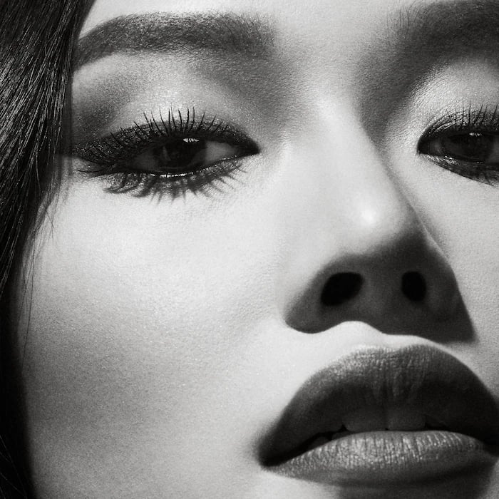 Fenty Beauty by Rihanna Full Frontal Volume, Lift & Curl Mascara - Image 3