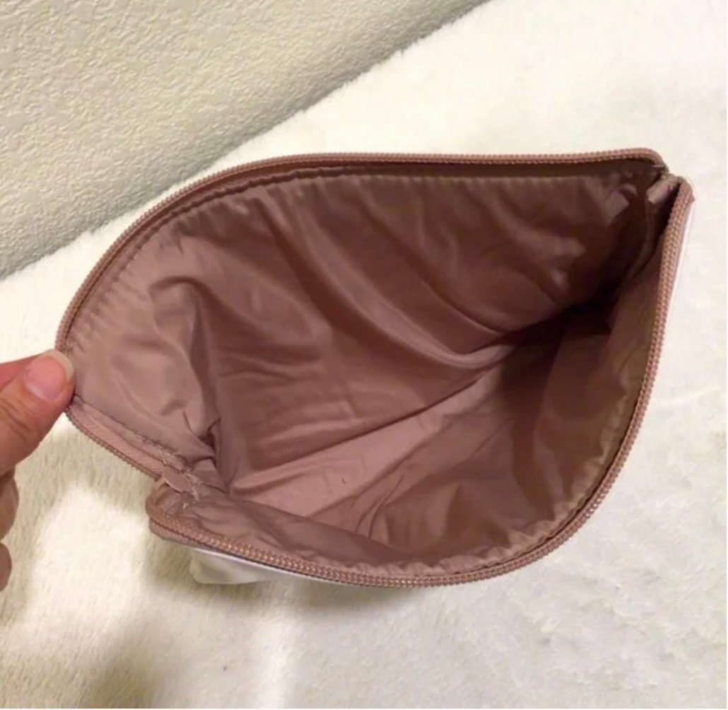 Fenty beauty cosmatics bag - صورة 5