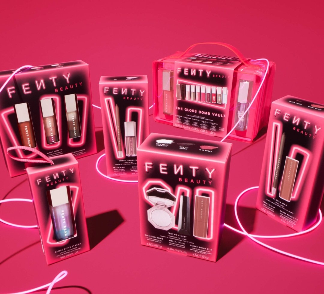 Fenty Beauty by Rihanna  Glossy Posse VIII 3-Piece Lip Luminizer Set - صورة 2