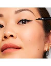 rare beauty Perfect Strokes Matte Liquid Liner - Image 2
