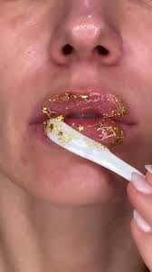 truly Star Kisser Lip Plumping Mask - Image 4