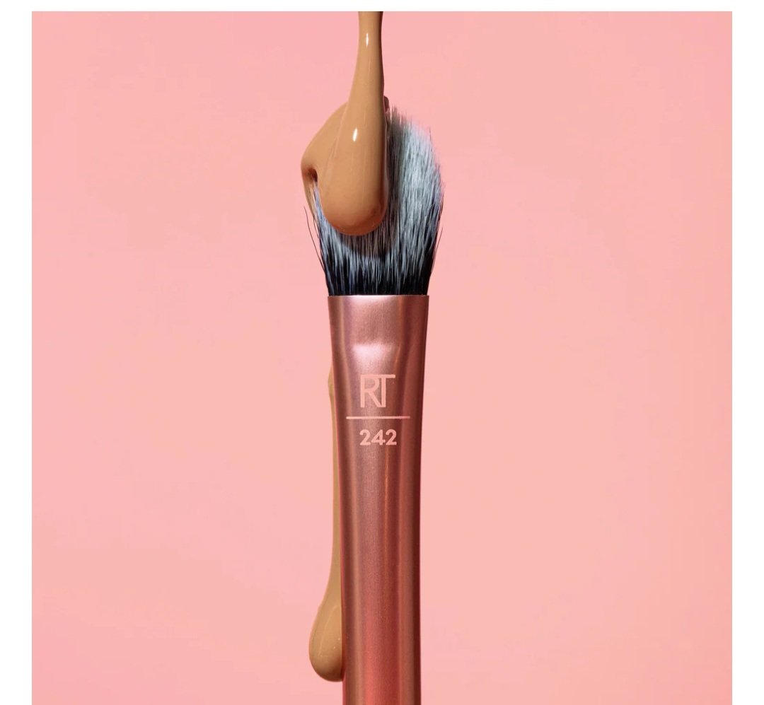 Real technique Brightening Concealer Makeup Brush - Image 3