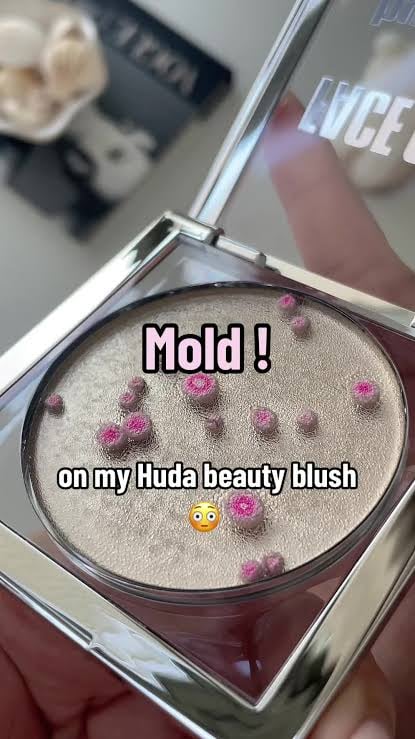 Huda Beauty Icy Nude PH Face Gloss 4ml - صورة 11