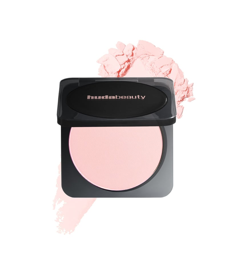 Huda Beauty Easy Bake Pressed Powder (New Formula) - Image 1
