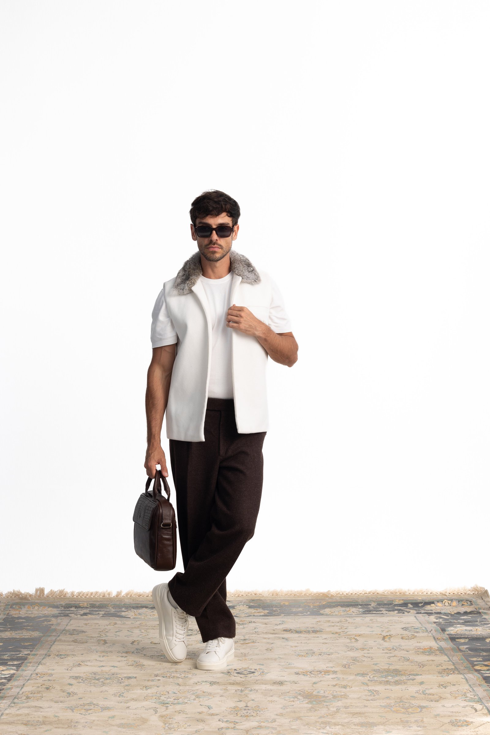 Natural Collar Vest - صورة 1