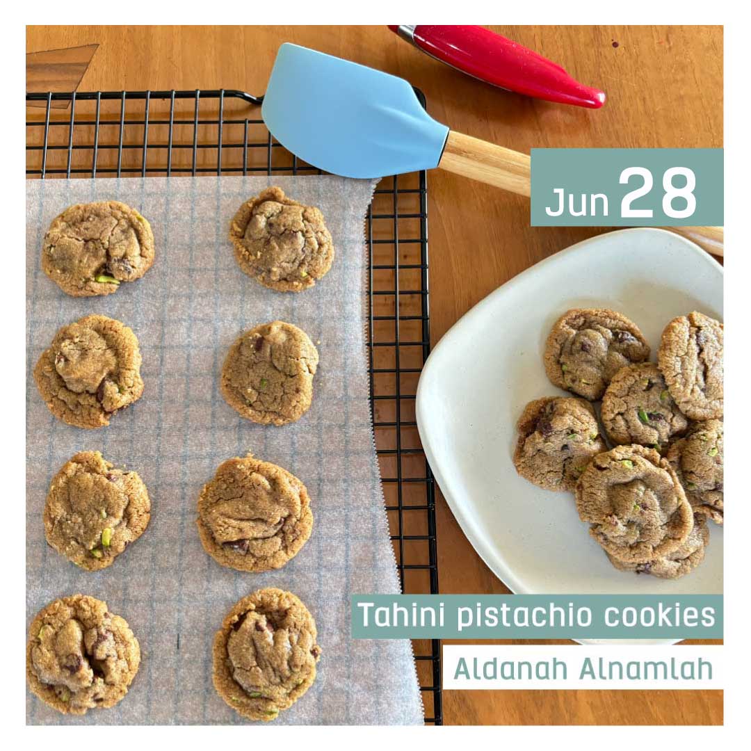 Tahini pistachio cookies - كوكيز الطحينية بالفستق - Image 1