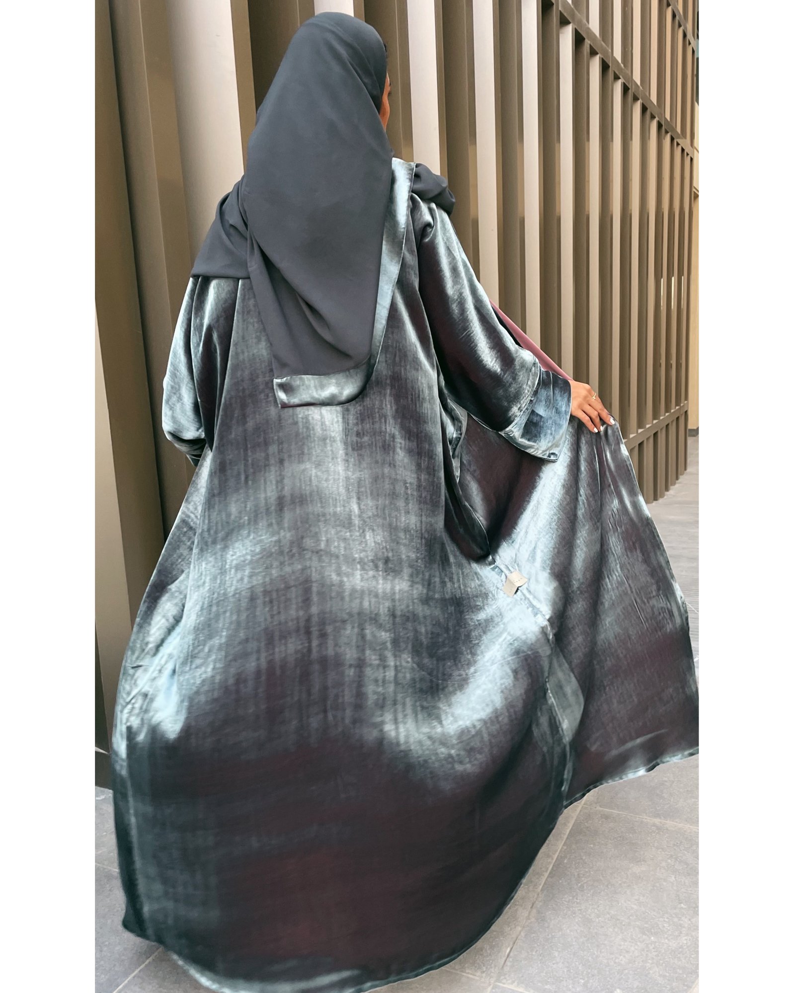 Silk Velvet abaya (Grey/Red) - Image 1