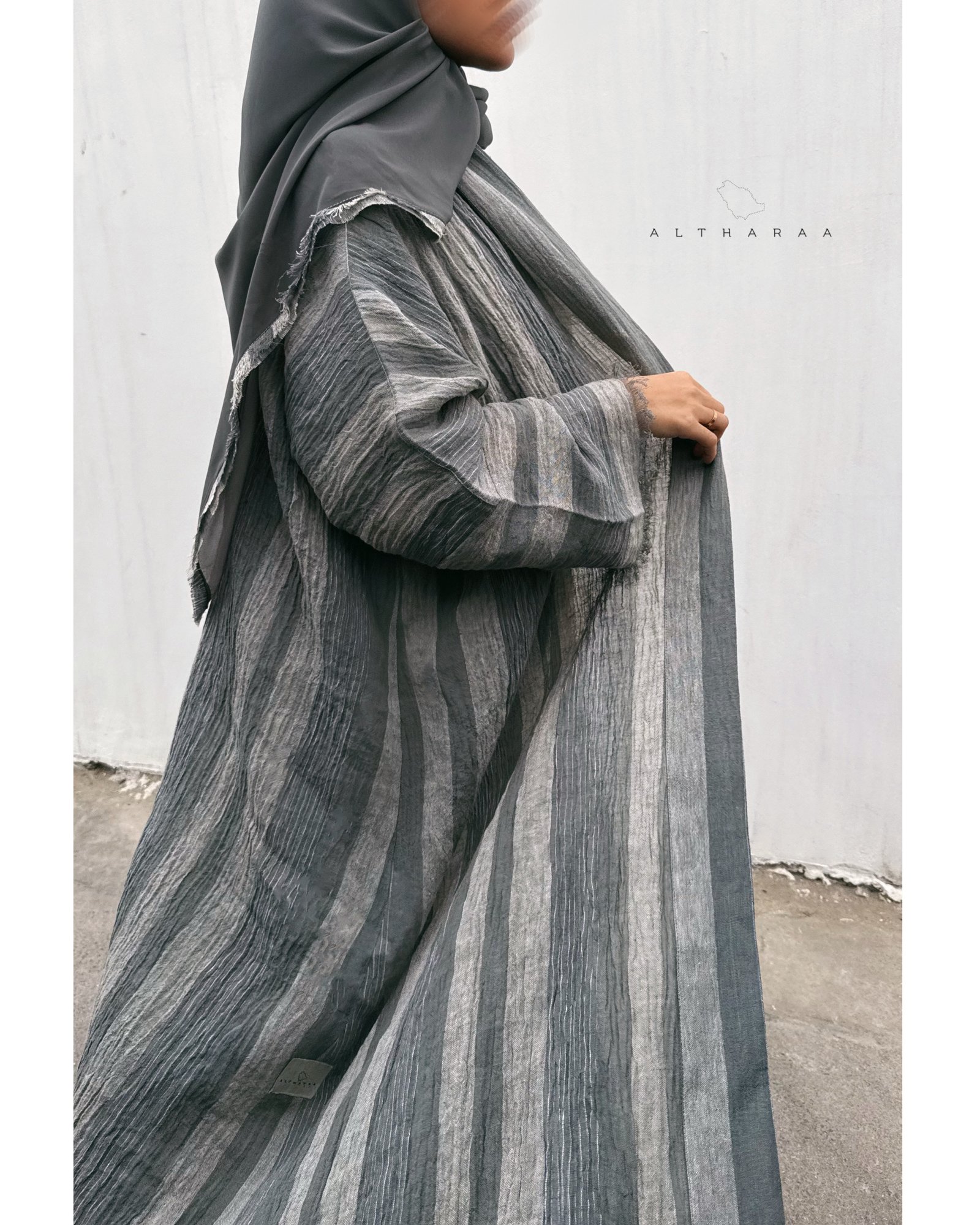 عباية لينن طبيعي (زيتي) - صورة 3