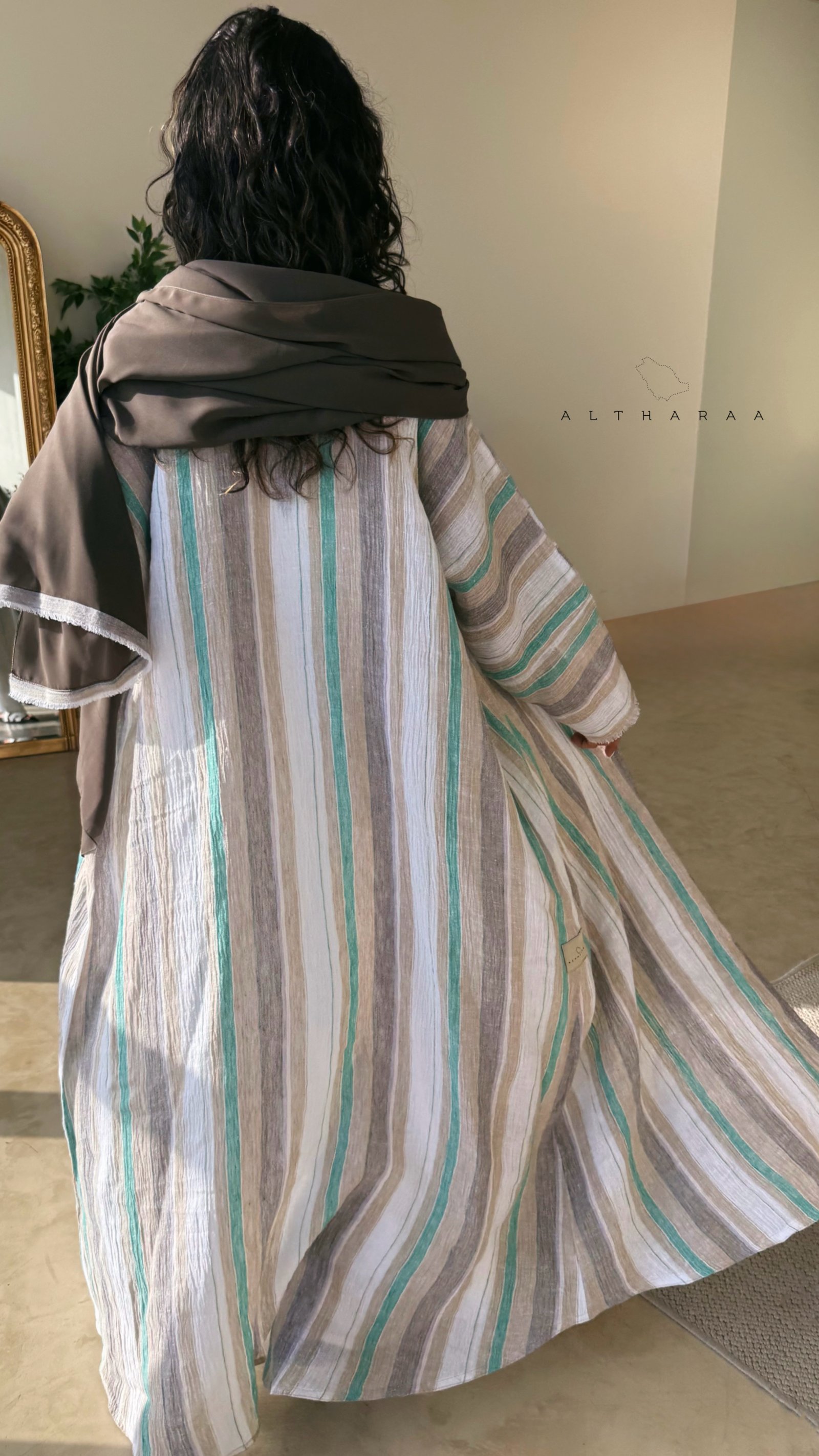 عباية لينن طبيعي أبيض/بني - صورة 4