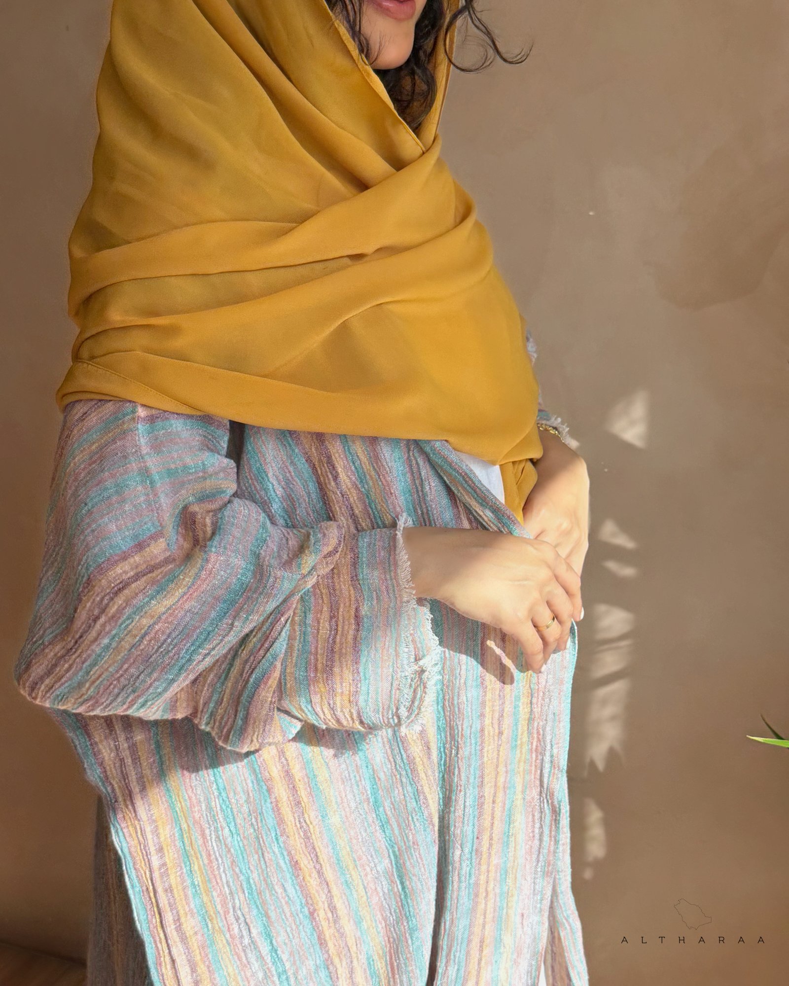 عباية لينن طبيعي (أصفر/ تيفاني) - صورة 6