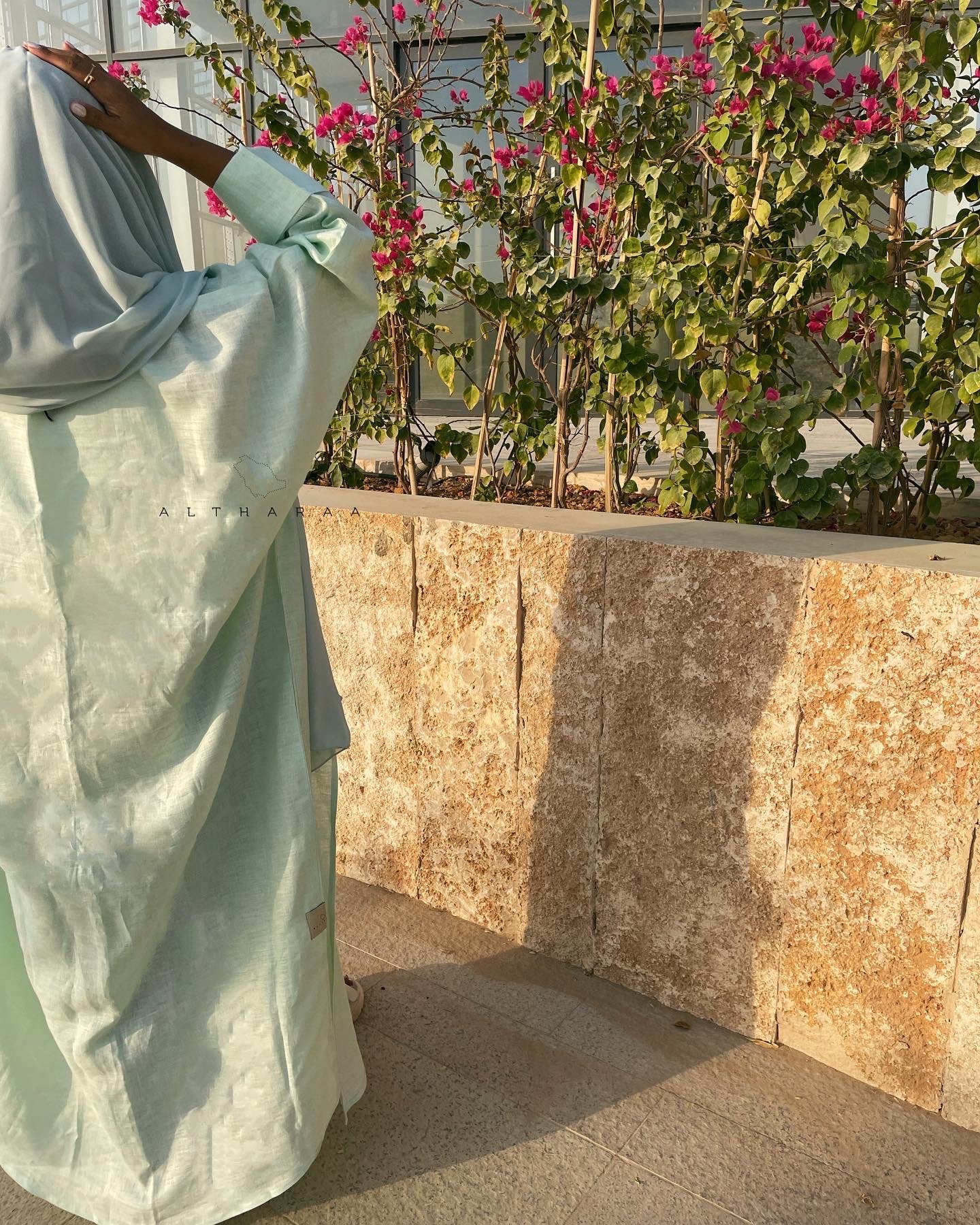 عباية لينن طبيعي (أخضر فاتح) - Image 2