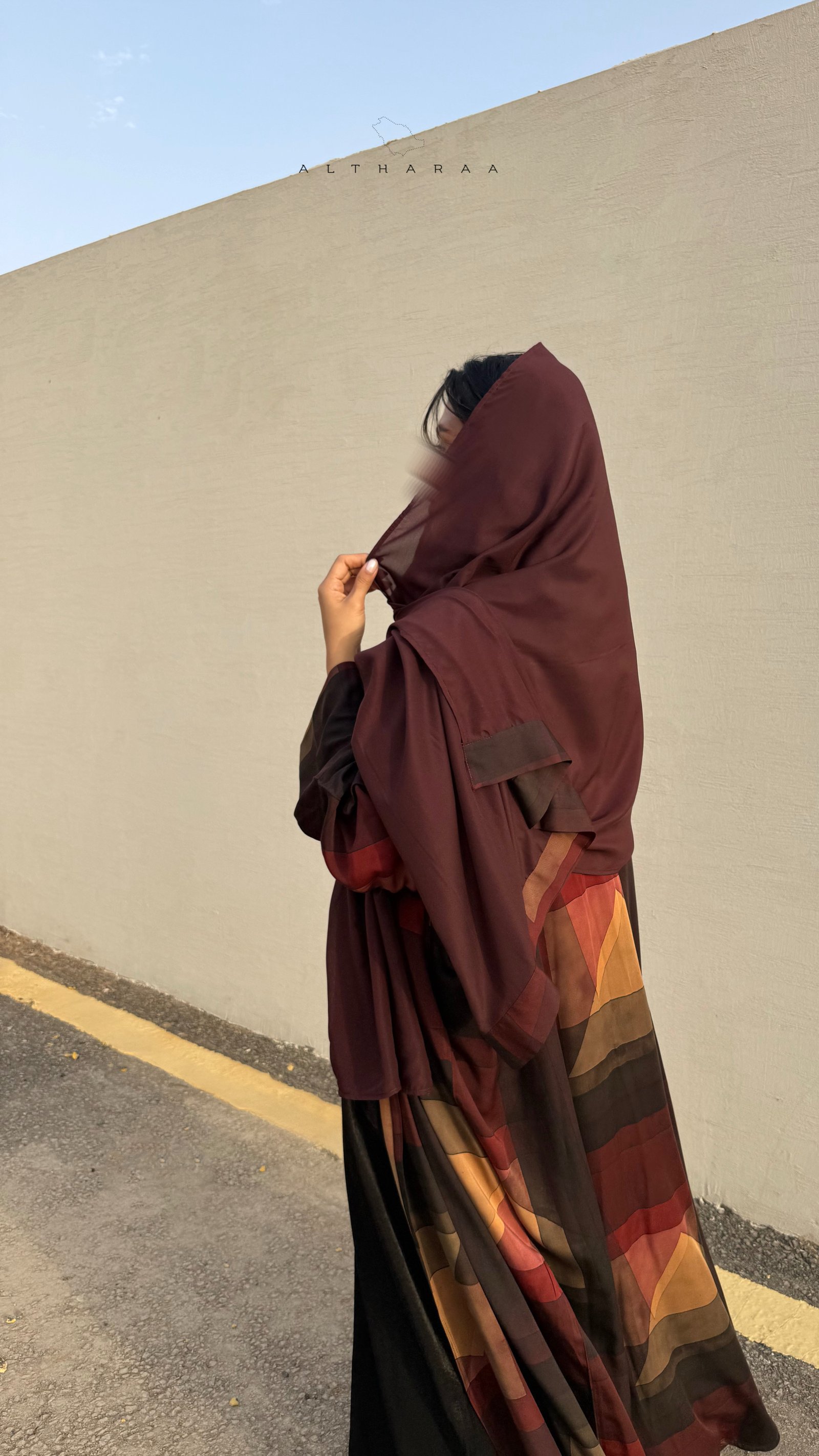 عباية فسكوز تنسل (عنابي)  - صورة 1