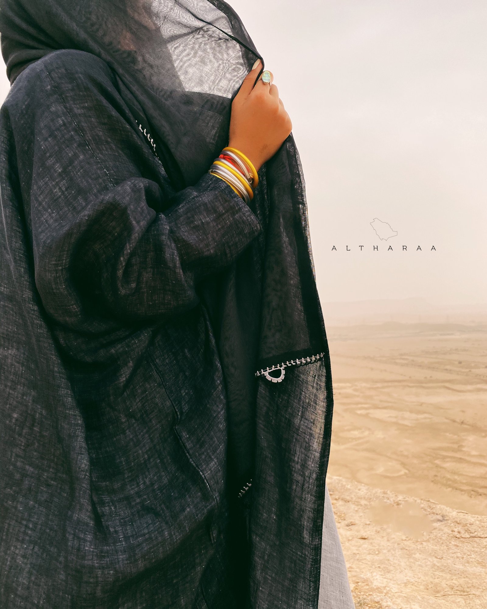 عباية لينن طبيعي أسود/ رمادي  - صورة 2