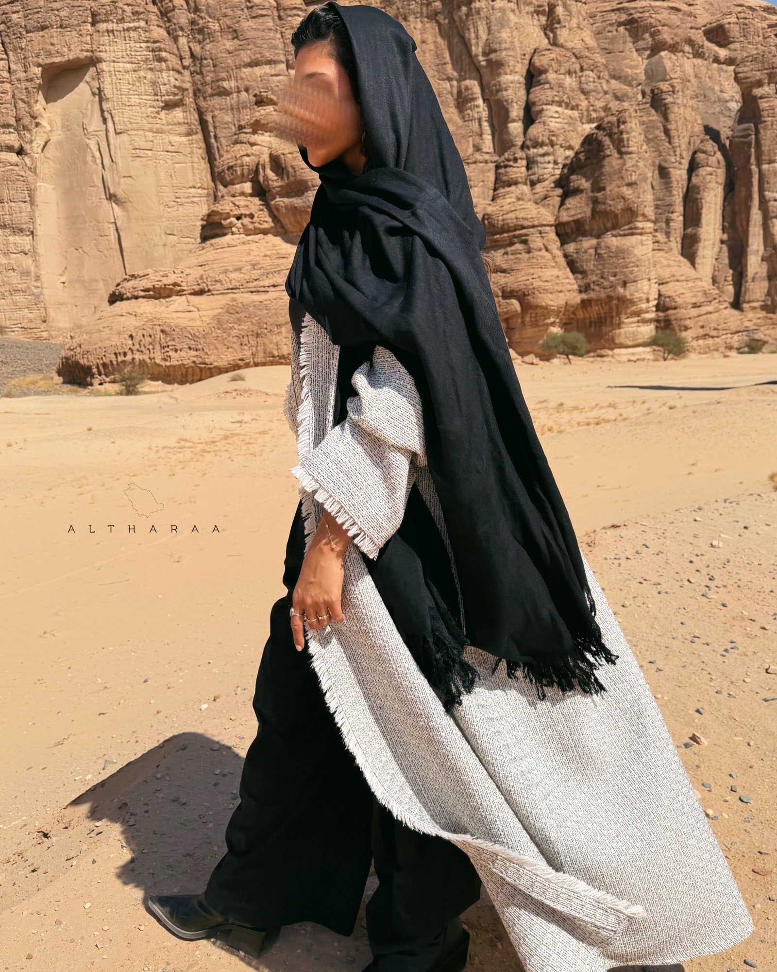 عباية تويد (أبيض/ أسود) - صورة 4