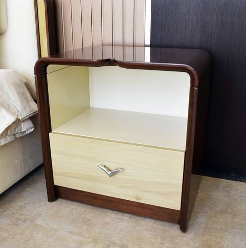 Bed Set (Bed, 2 night stands, dresser, mirror) - Image 2