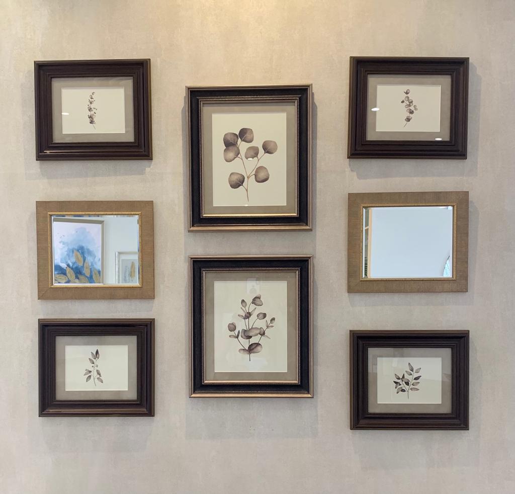 SET OF 8 FRAMES - Image 1