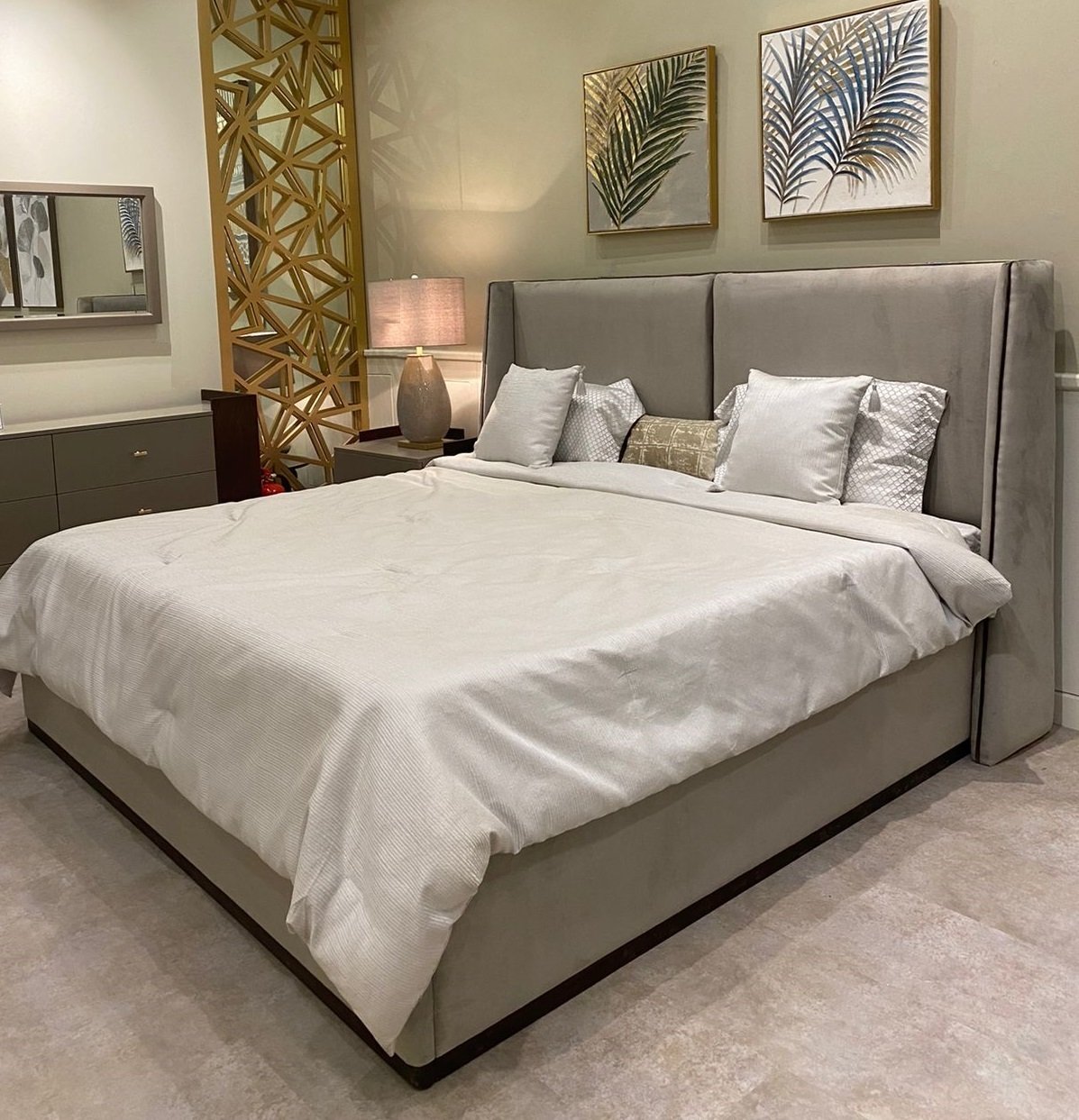 BED - Image 1