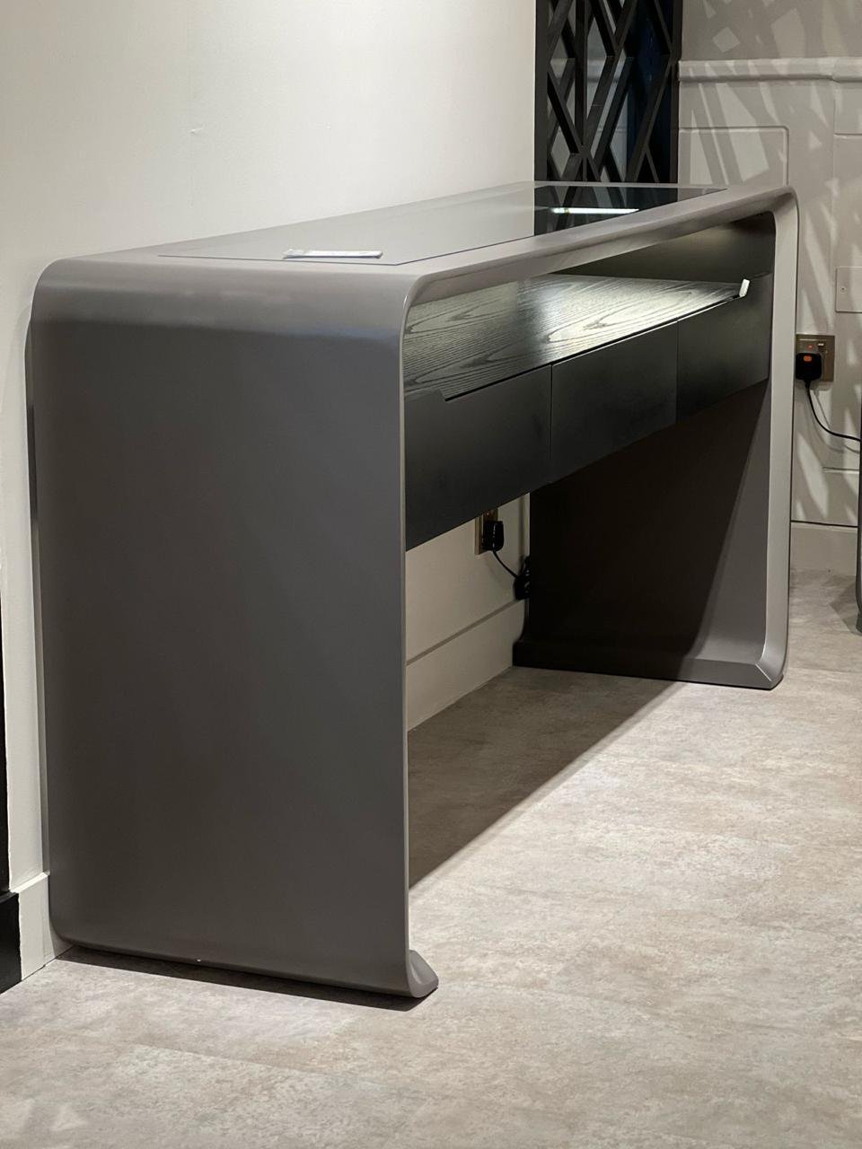 Dresser - Image 2