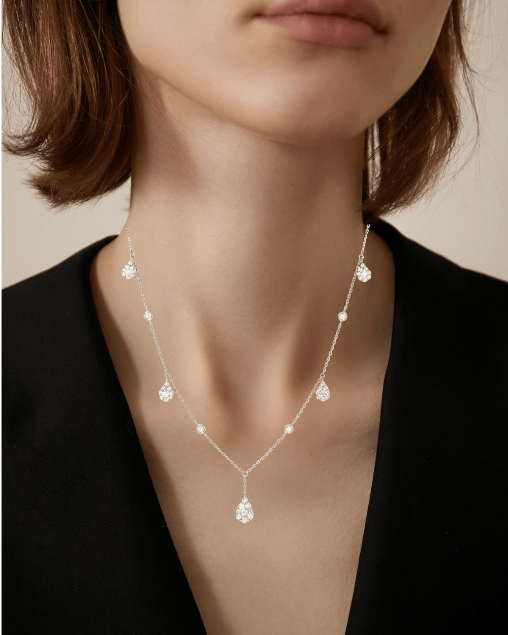 The Dewdrop Cluster Necklace - صورة 2