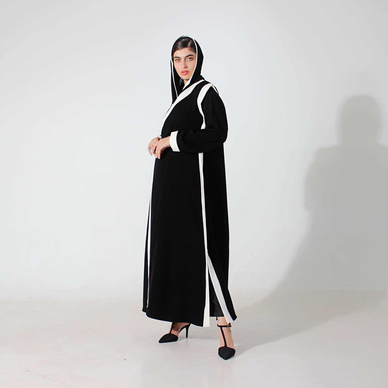 كريب اسود مع خطوط بيضاء - Image 4
