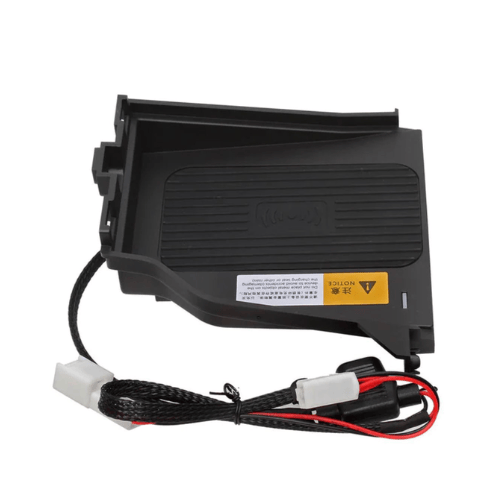 شاحن لاسلكي لاندكروزر٢٠١٦-٢٠٢١ - صورة 1
