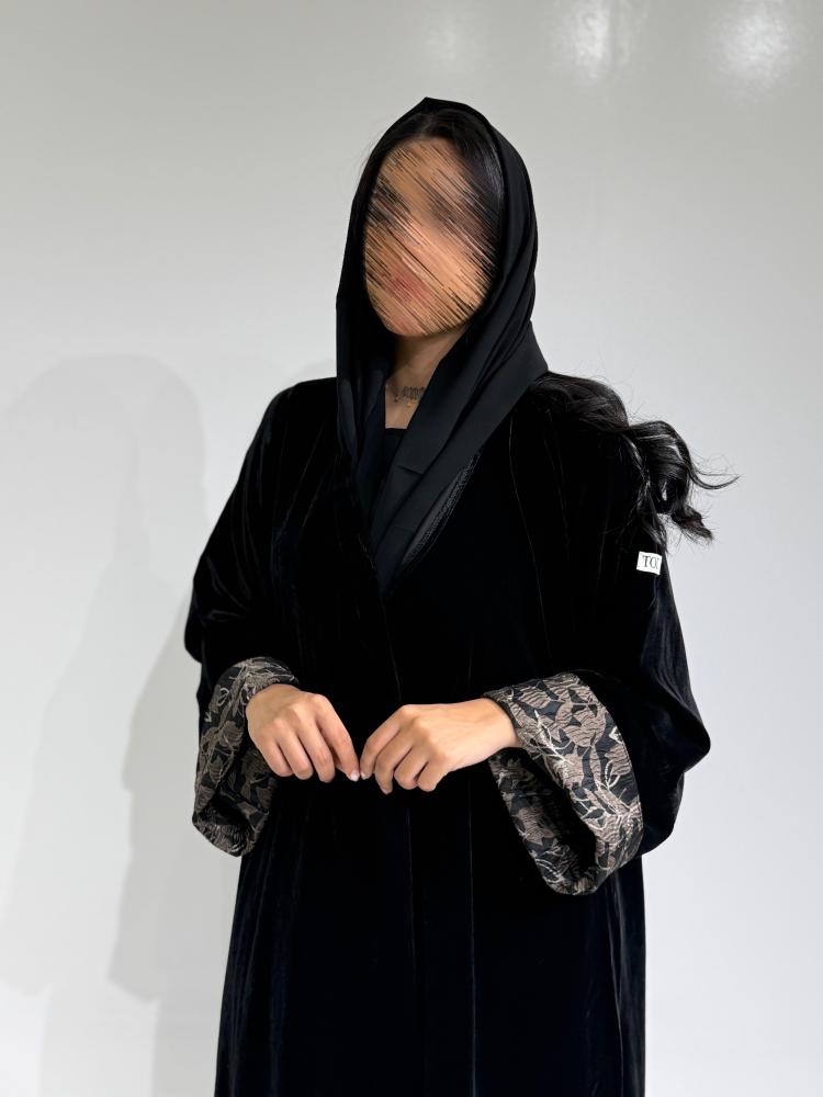 مخمل اسود مع أسواره جاكار بيج - صورة 10