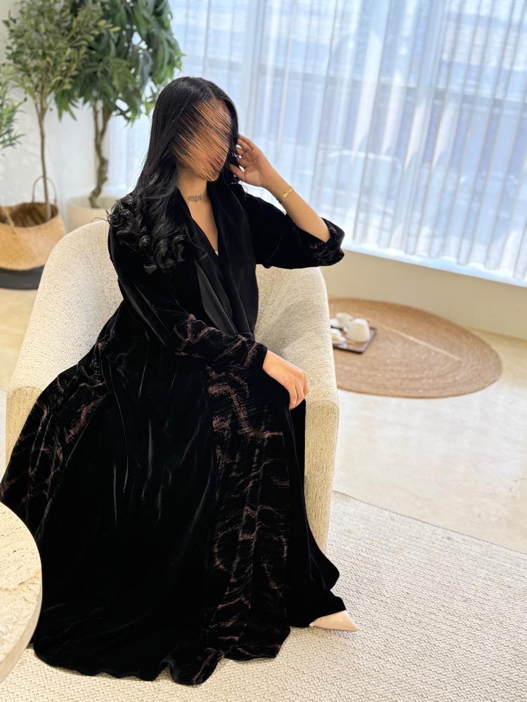 مخمل اسود مع تدخيلات مخمل اسود مطبوع - صورة 4