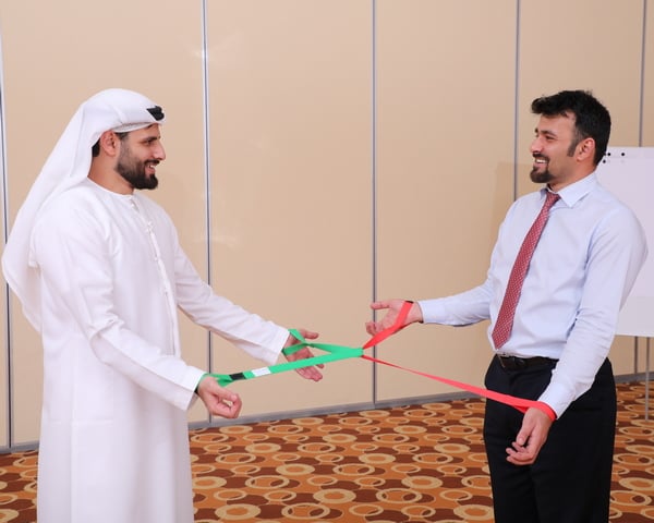 الأيادي المتشابكة - صورة 5